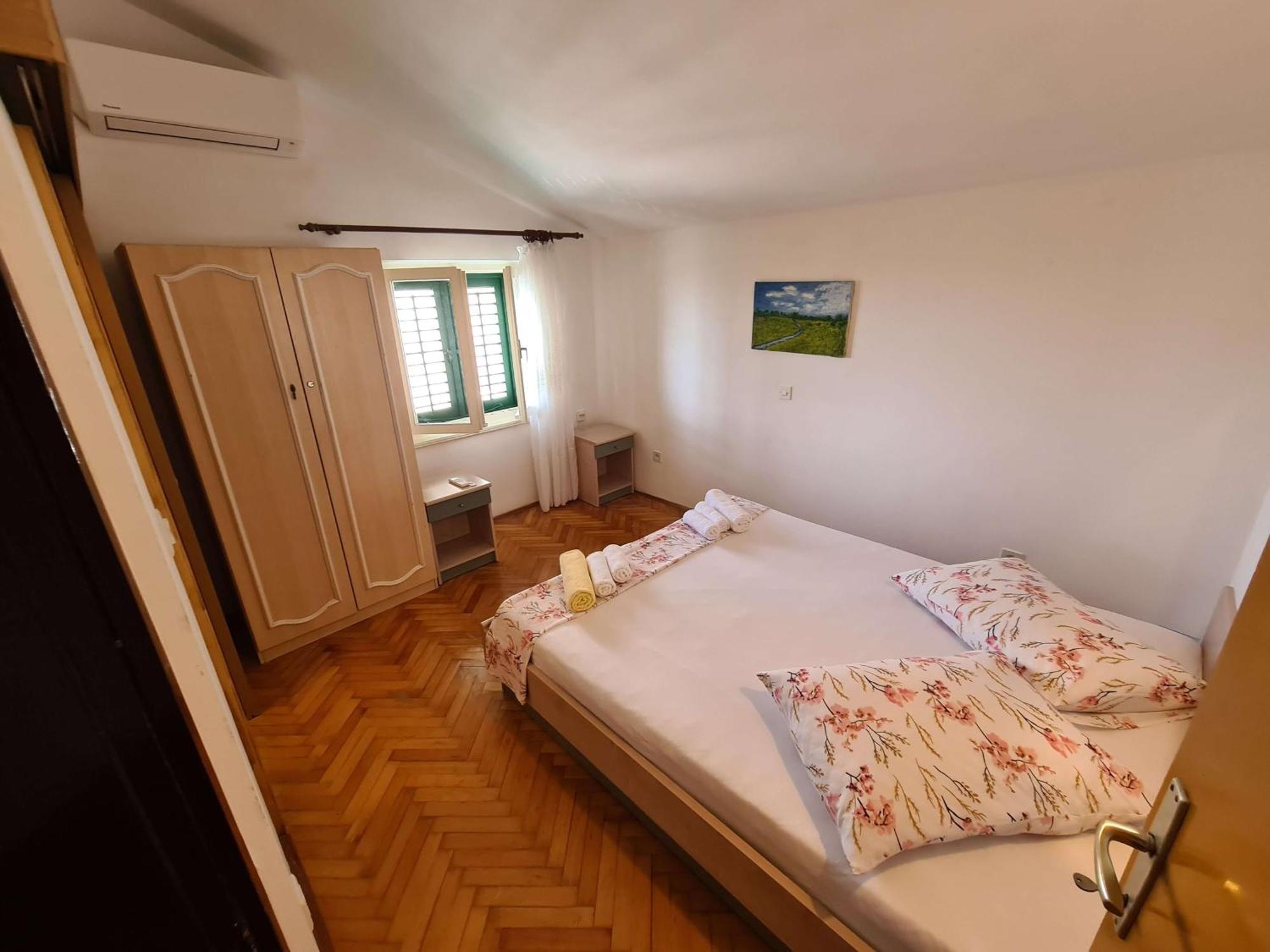 Vinea * Makarska